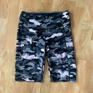 Calvin Klein Performance Shorts Pink Black Camo Print Small